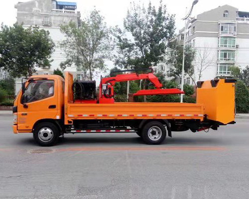 多功能養(yǎng)護車輛（可租可售）